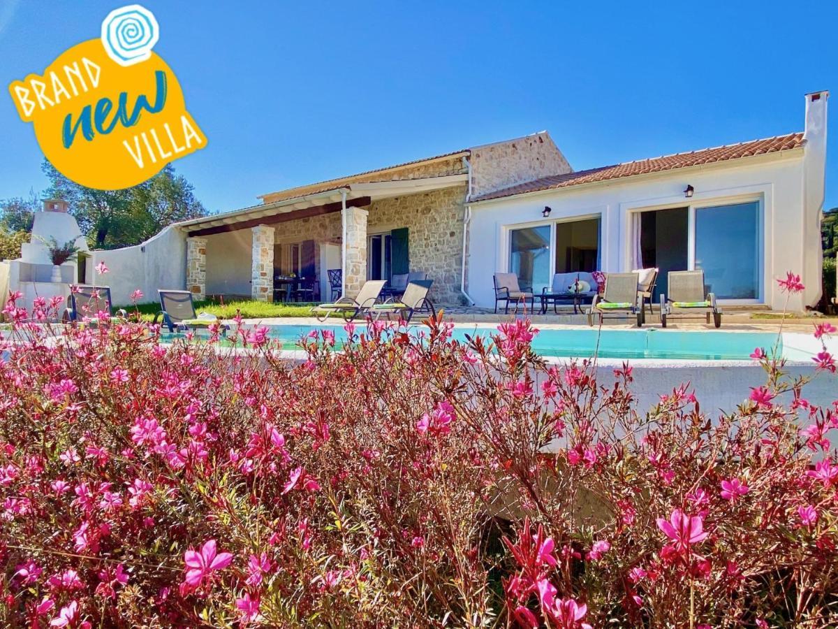 Luxury Artemisia With Private Pool