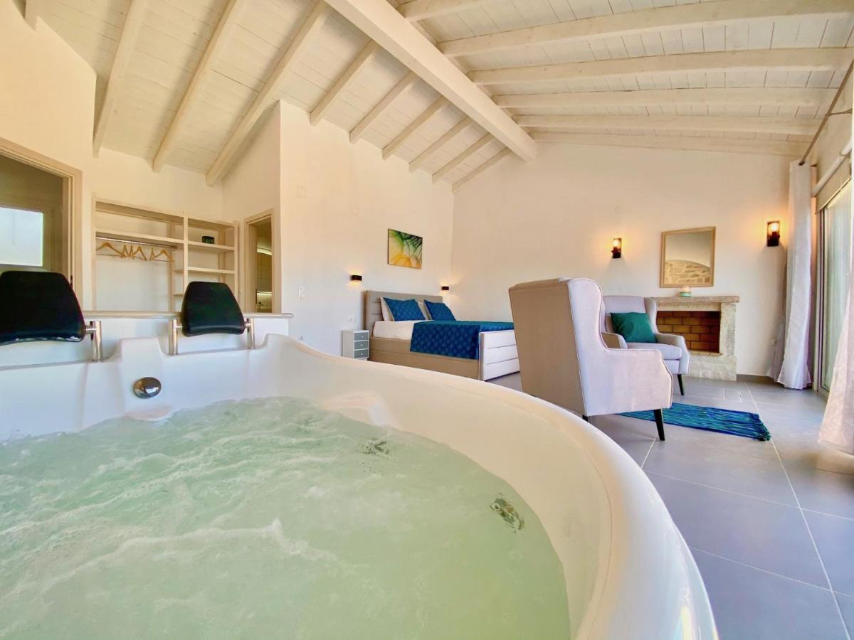 Luxury Artemisia With Private Pool Karyotikon